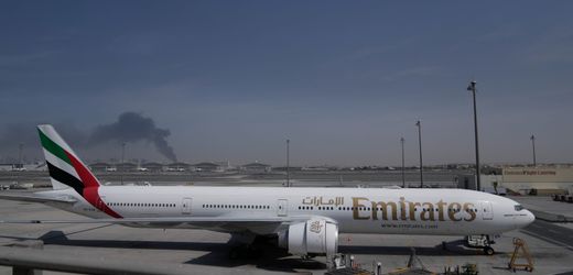 Iran-Krieg und die Airports Dubai, Doha, Bahrain: Tausende Deutschen sitzen offenbar in Nahost fest