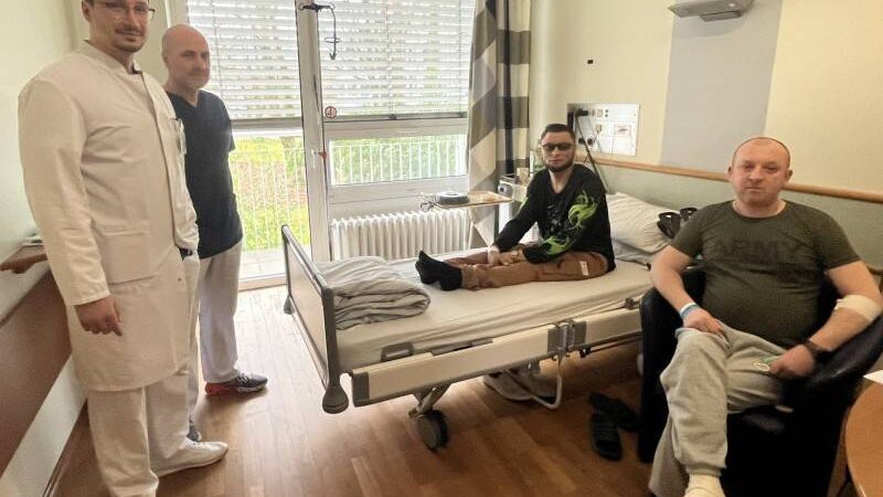 Krieg in der Ukraine: Sana-Klinik behandelt zwei ukrainische Soldaten