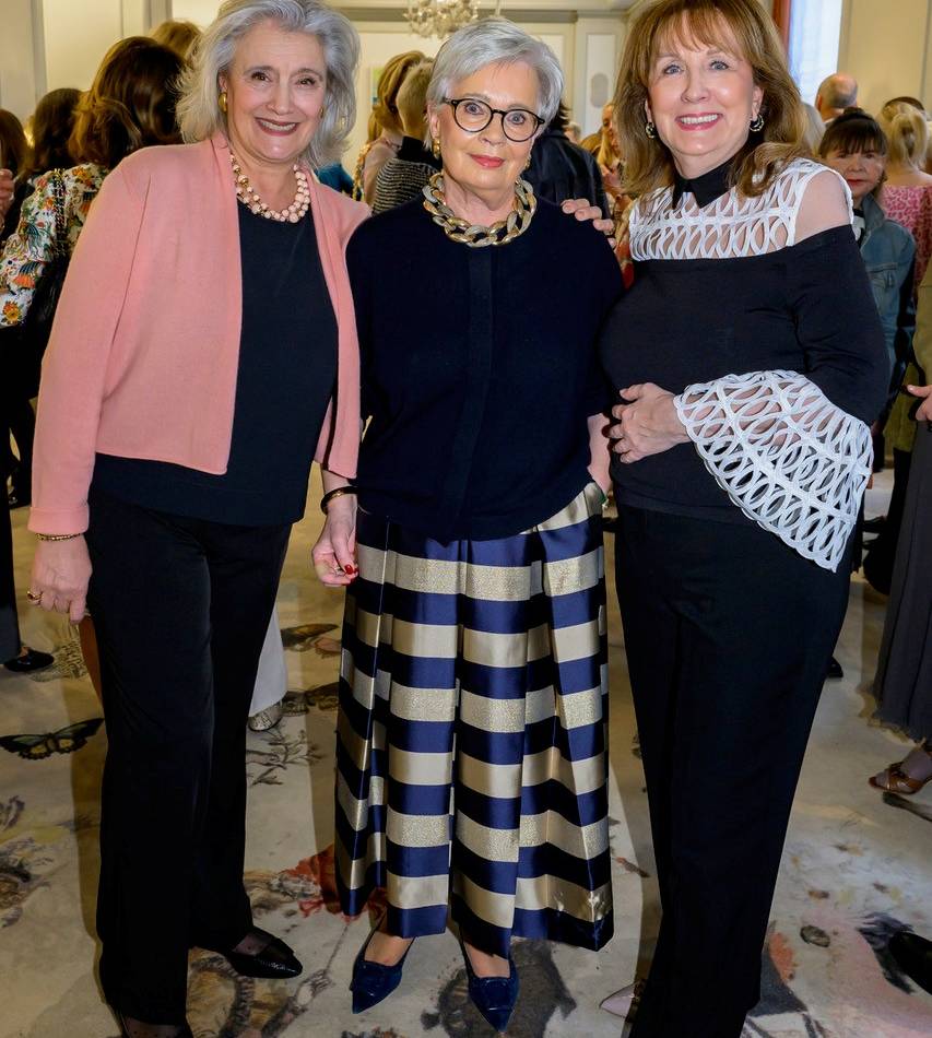 Charity von Frauen für Frauen: Unterstützung für das Brustkrebszentrum in Düsseldorf