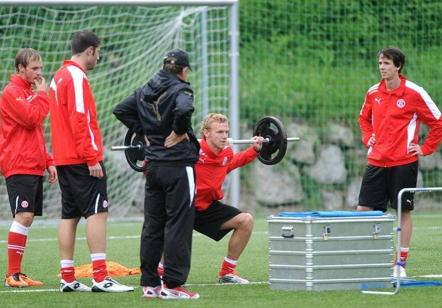 Theke statt Fußball: Ex-Fortuna-Verteidiger zapft jetzt Bier in Essen