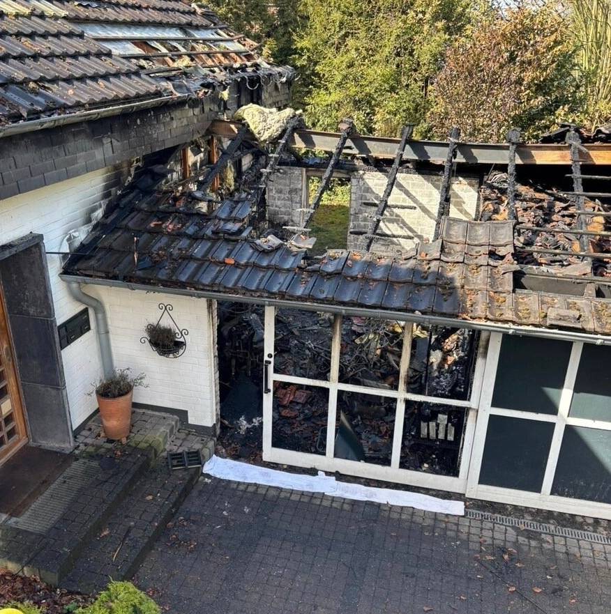 Mehrere Motorräder zerstört: Garage in Kalkar in Flammen – Kriminalpolizei ermittelt