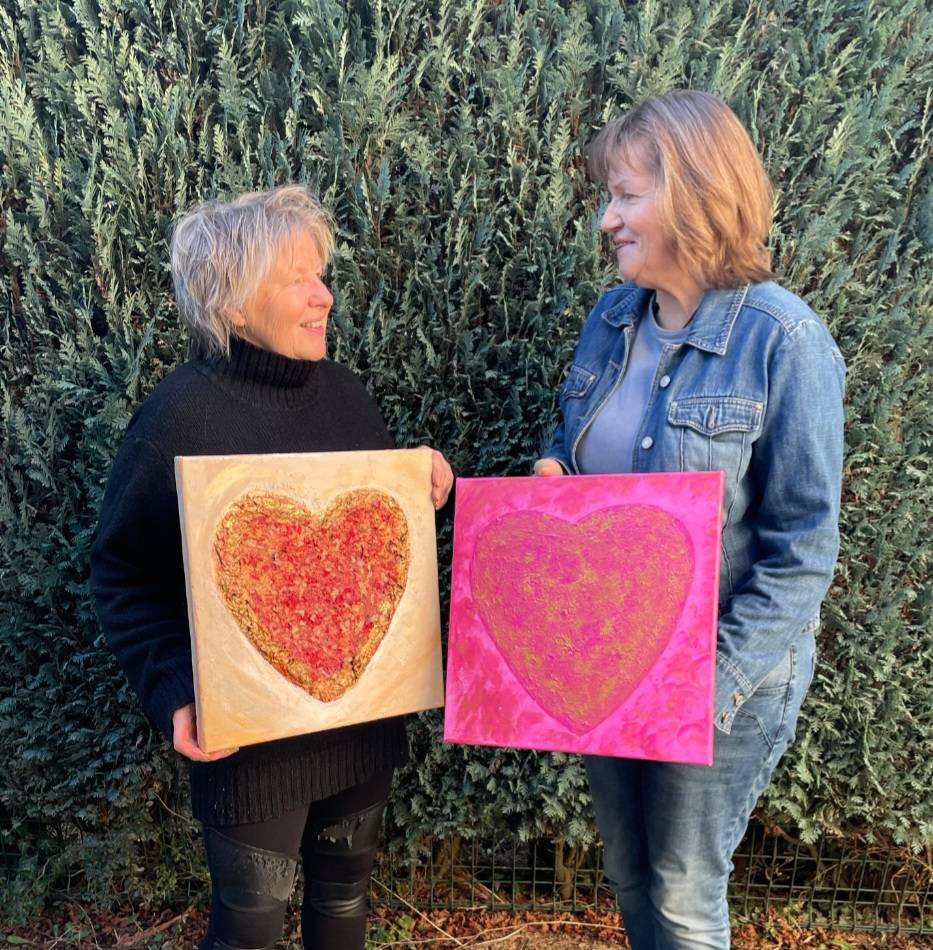 Doppel-Ausstellung in Hückeswagen: Das Thema Herz verbindet Künstlerinnen