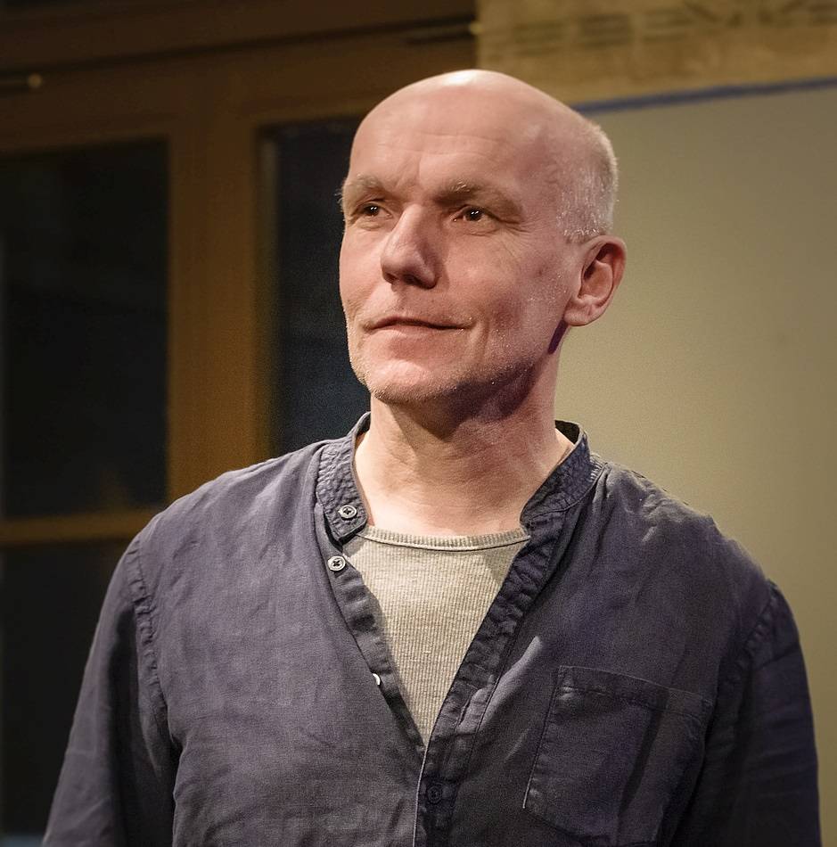 Roman von Jon Fossen: Erzähltheater im Familienforum Edith Stein in Neuss