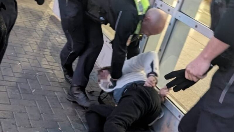 Zugriff am Bahnhof Krefeld: Wie ein Bestohlener einen mutmaßlichen Autoknacker stellte