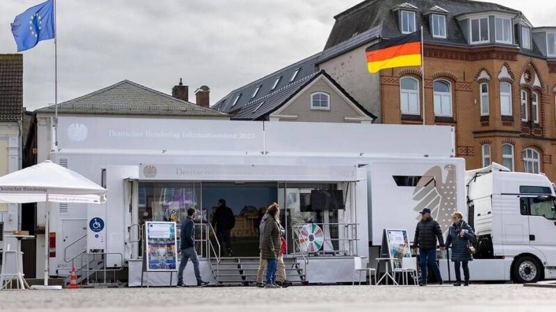 Vom 15. bis 17. März: Infomobil des Bundestags kommt nach Viersen