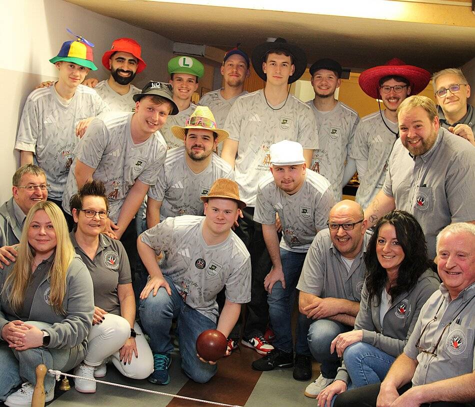 „Gut Holz“ in Gustorf/Gindorf: Rekordzahlen beim traditionellen Kegelturnier