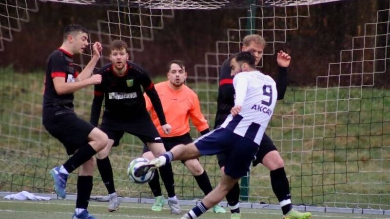 Umfrage bei den Vereinen: Fußball-Kreis Moers denkt über späteren Saisonstart nach