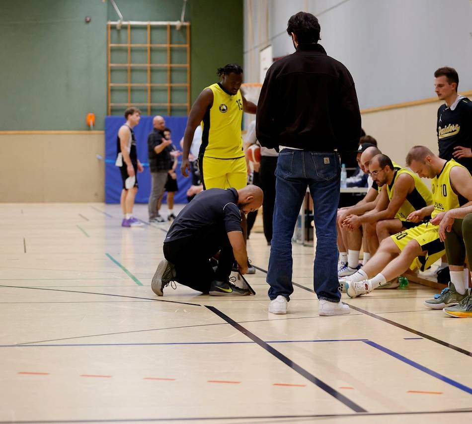 Basketballer kämpfen gegen Abstieg: Raiders sind in den Abwärtsstrudel gerutscht