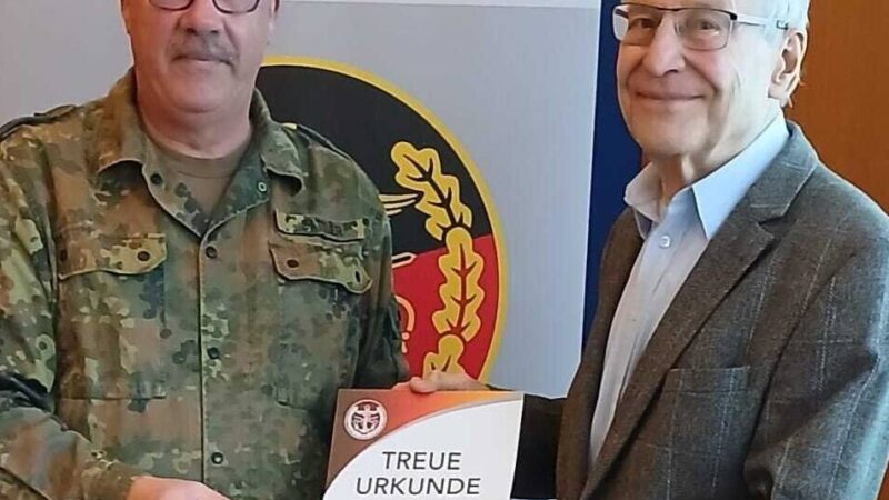 Auszeichnung für Gocher mit 88 Jahren: Peter von Groddeck geehrt vom Bundeswehrverband