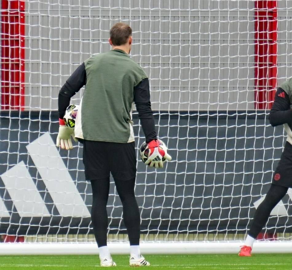 FCB-Torwartroulette in der Champions League: Urbig wohl startklar – kein Bayern-„Larifari“ gegen Bergamo