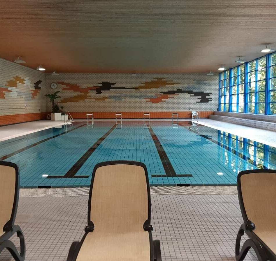 Rheinberg Solvay-Hallenbad schließt in den Osterferien: Stadt will Personalsituation in den Bädern verbessern