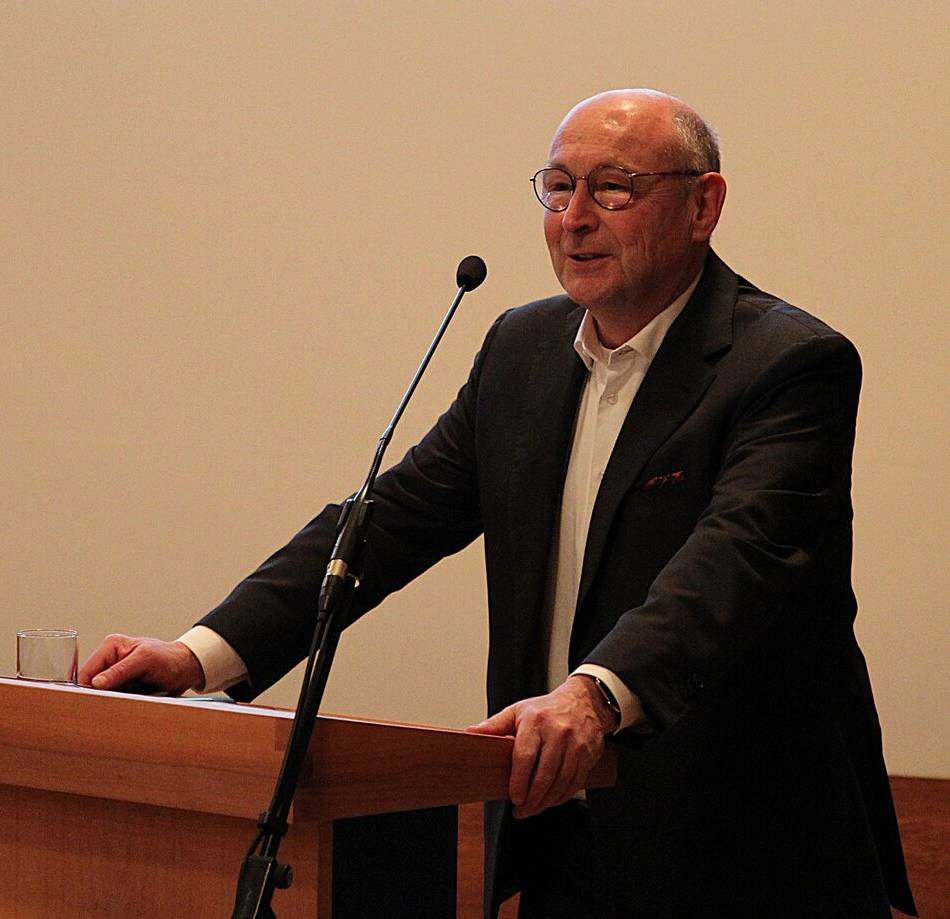 Rolf Buch in Grevenbroich: Ex-Vonovia-Chef warnt vor Wohnungsnot