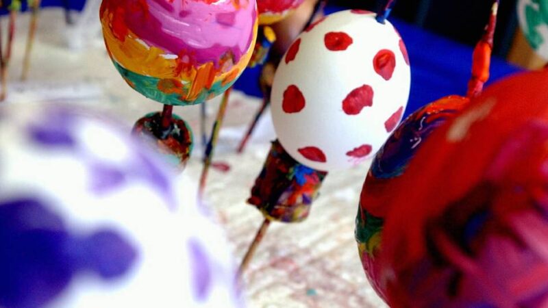 Frühjahrsputz, Konzerte und Vernissage