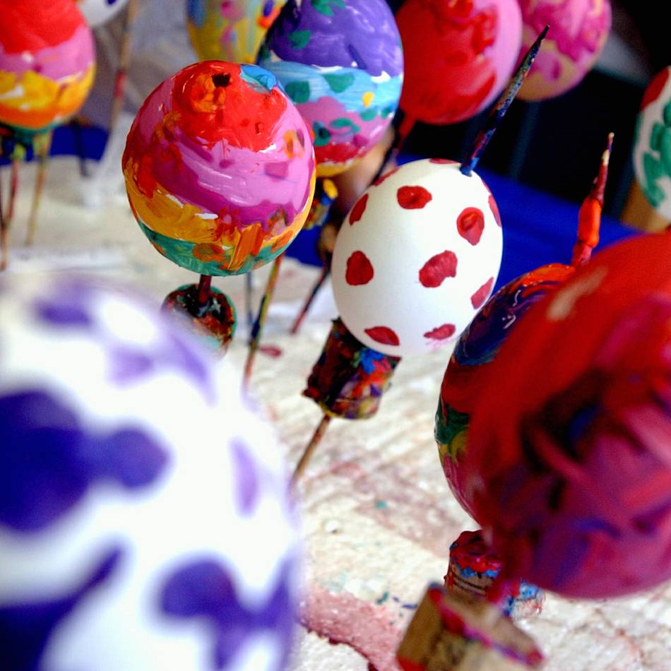 Frühjahrsputz, Konzerte und Vernissage