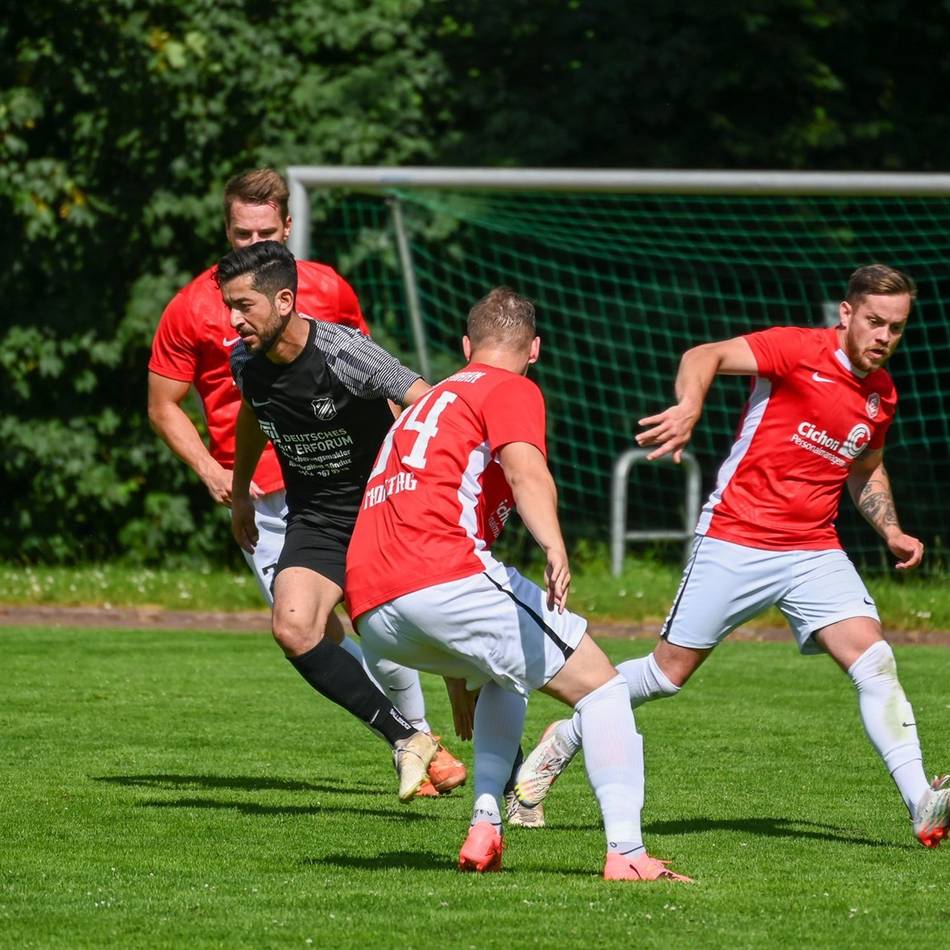 Stürmer vom ESV Hohenbudberg: Samet Altun jagt den Kreisliga-Torrekord