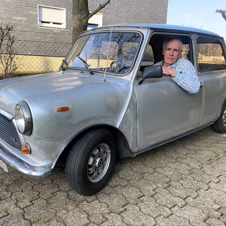 Radevormwalder Auto-Fan staunt nur noch: Posse geht weiter – noch ein Fahrzeug irrtümlich abgemeldet