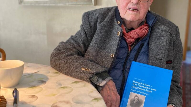 Germanist aus Kaarst hat Buch veröffentlicht: Heinrich Heine als Initiator der modernen deutschen Prosa
