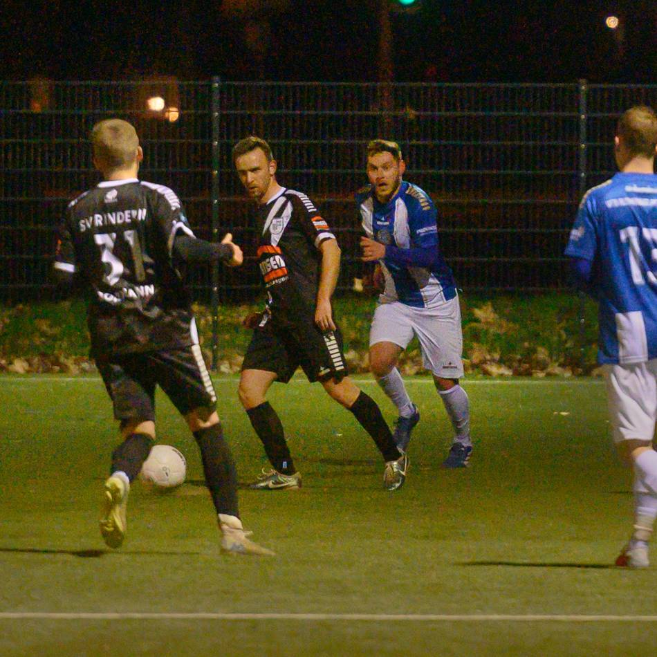 Nerventest im Derby: SV Rindern bezwingt Alemannia Pfalzdorf nach großem Zittern