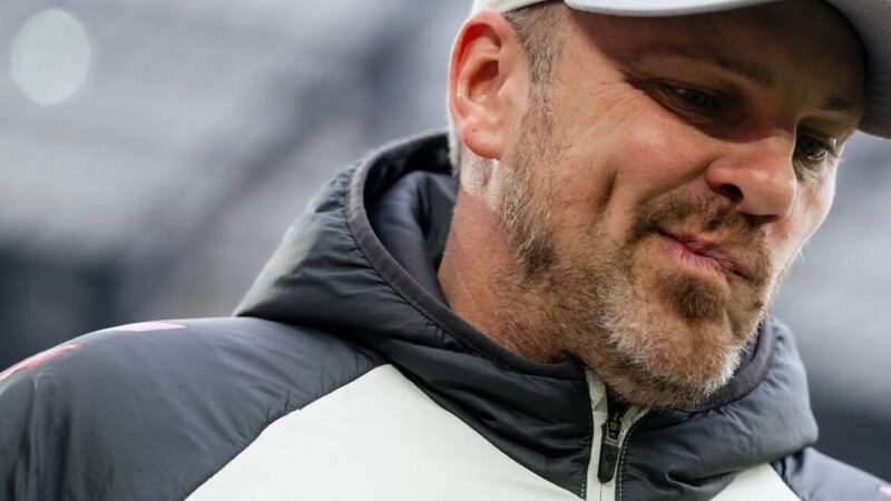 Kölns Trainer unter Druck: „Wie so ein Hahn auf dem Kirchturm“ – Kwasniok und der Vergleich mit Helmut Kohl