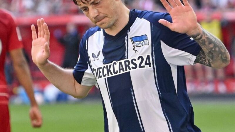 Kownacki trifft gegen Fortuna: Kein Jubel auf dem Rasen, im Kabinentrakt folgt die Liebeserklärung