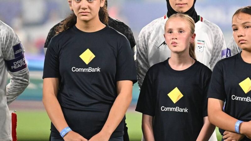 Nach Asien-Cup: Iranische Fußballerinnen in Heimatland zurückgekehrt