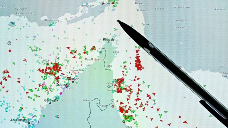 Hückeswagener Spielzeughändler berichtet: Iran-Krieg verunsichert auch den örtlichen Handel