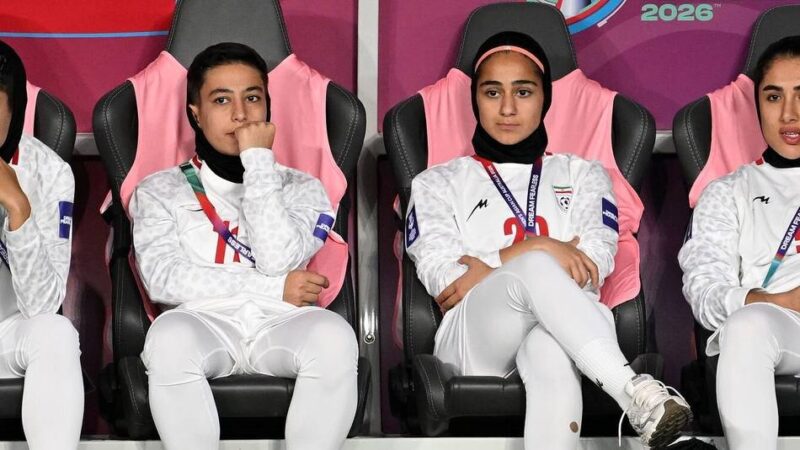 „Drohungen gegen Familienmitglieder“: Fünf iranische Fußballerinnen erhalten in Australien Asyl