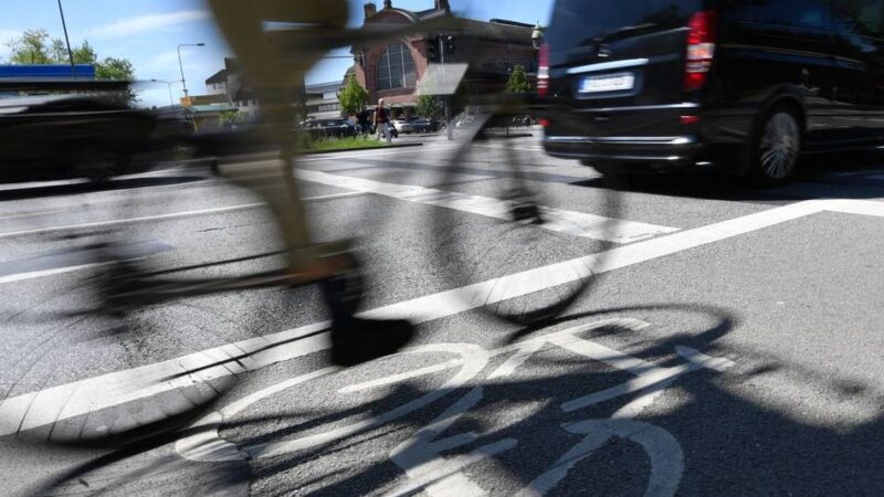 Polizeistatistik für 2025: Unfallzahlen in Jüchen steigen leicht an