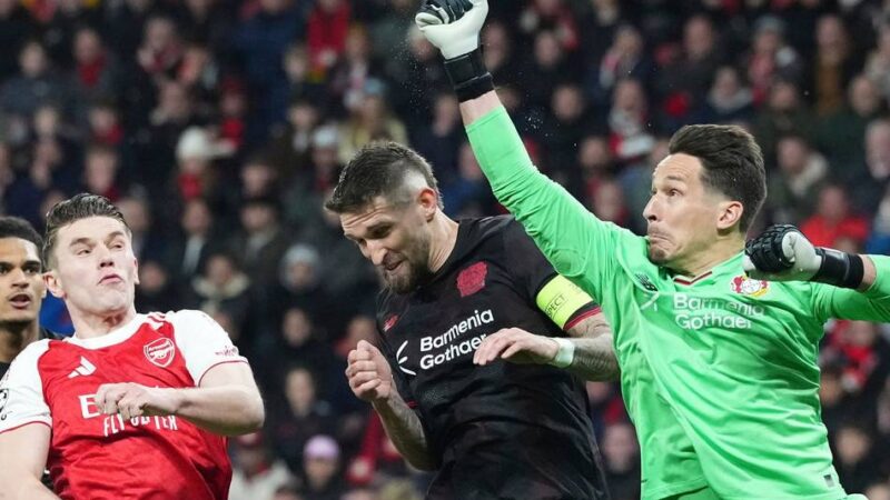 Flekken wieder fit, Blaswich in Topform : Bayer-Trainer Hjulmand lässt Torwartfrage vor Heidenheim-Spiel offen