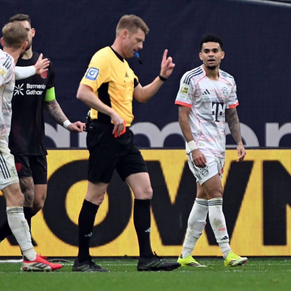 Platzverweise, aberkannte Tore: Hoeneß poltert nach VAR-Spektakel – DFB verteidigt Schiedsrichter-Team