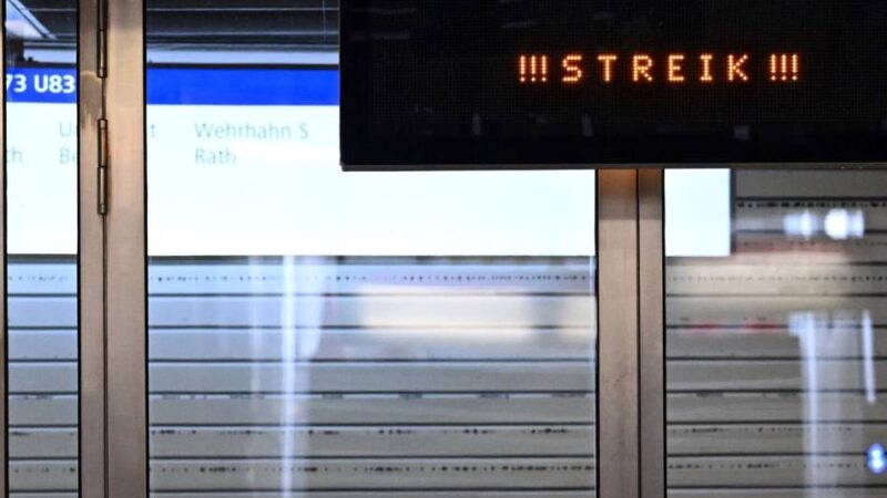 Bus und Bahn betroffen: ÖPNV-Streik in Düsseldorf weitet sich aus – nun auch am Freitag und Montag