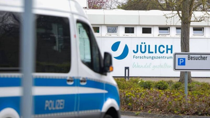 Zieht Atommüll an Jüchen vorbei?: Castor-Transporte – mögliche Route veröffentlicht