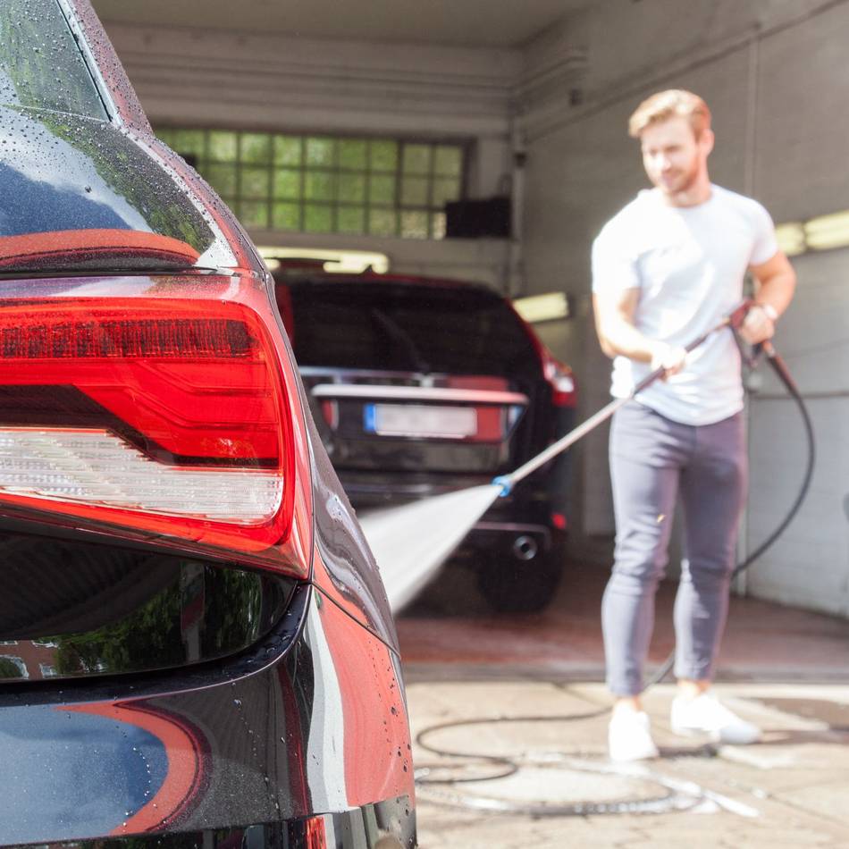 TÜV-Experte aus Moers: Tipps für den Auto-Check nach dem Winter