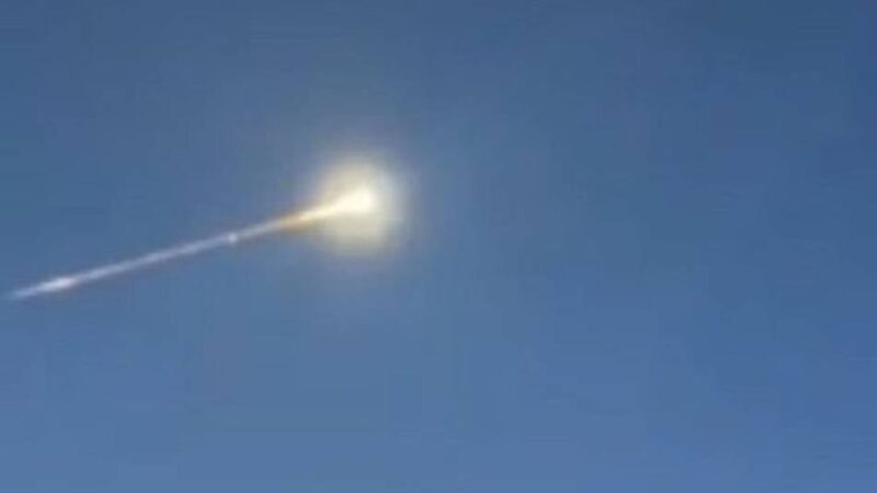 Experte aus Mönchengladbach: Meteorit schlägt ein – wann die Versicherung zahlt und wann nicht