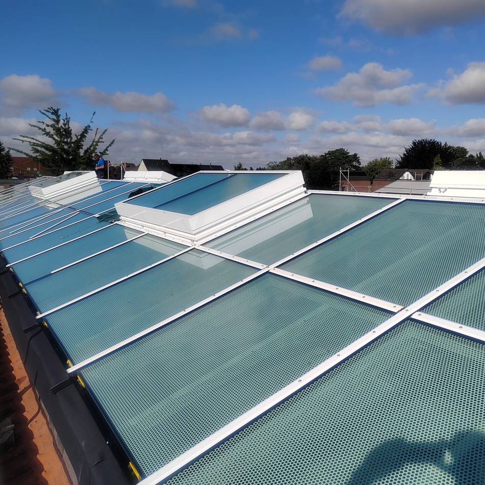 Arbeitsbedingungen verbessert: Varius-Werkstätten in Hemmerden reagieren auf den Klimawandel