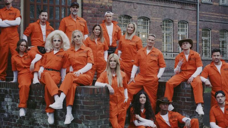 Jeder kann helfen – oder sie verraten: Diese 16 Promis sind in Düsseldorf für „Most Wanted“ auf der Flucht