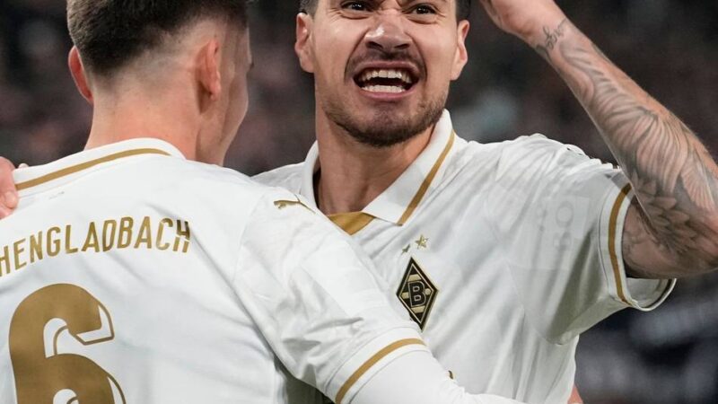 „Sehr, sehr zufrieden“: Diks im Rekord-Battle mit Mohya – Lob von Polanski