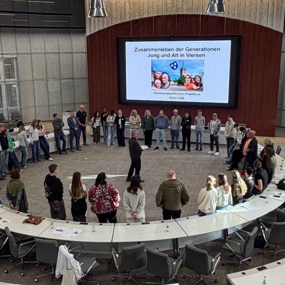 Stadtgespräche in Viersen: Kommunalpolitisches Praktikum und ein Buch für den guten Zweck