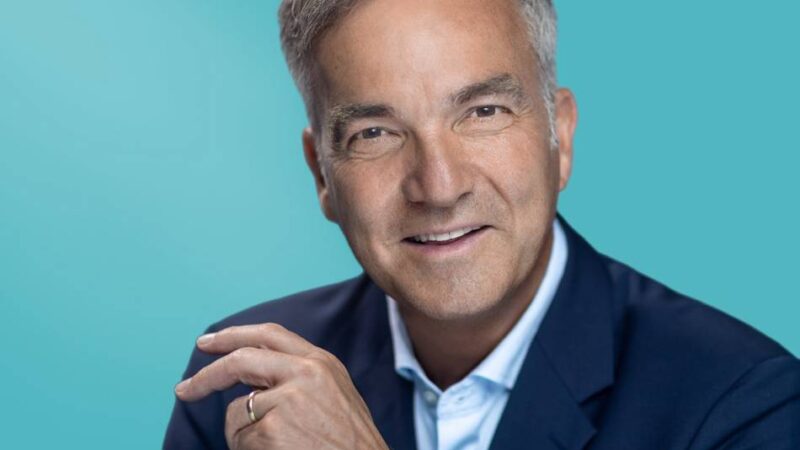 Unebene Wege: Bürgermeister Hopp kümmert sich um Dülkener Friedhof