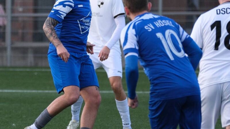 Ein Befreiungsschlag im Abstiegskampf: Die Ratinger U23 siegt, der SV Hösel verliert erneut