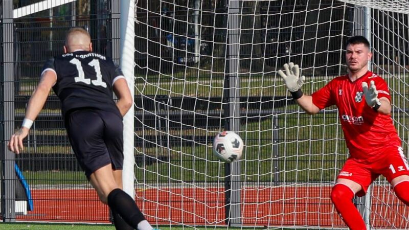 CSV Marathon zu Gast beim Spitzenreiter: Lerche gegen Rommel – das Duell der Torjäger elektrisiert die Bezirksliga