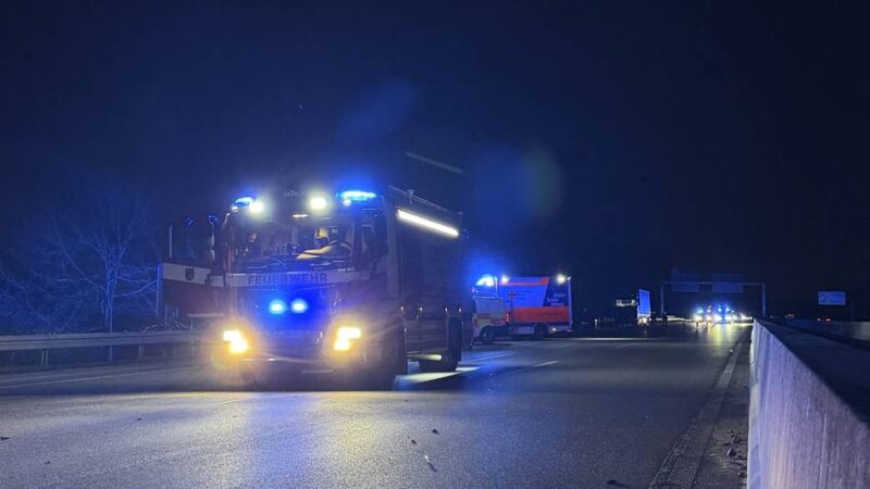 In Fahrtrichtung Neuss: Hubschrauber-Einsatz nach Unfall auf A46