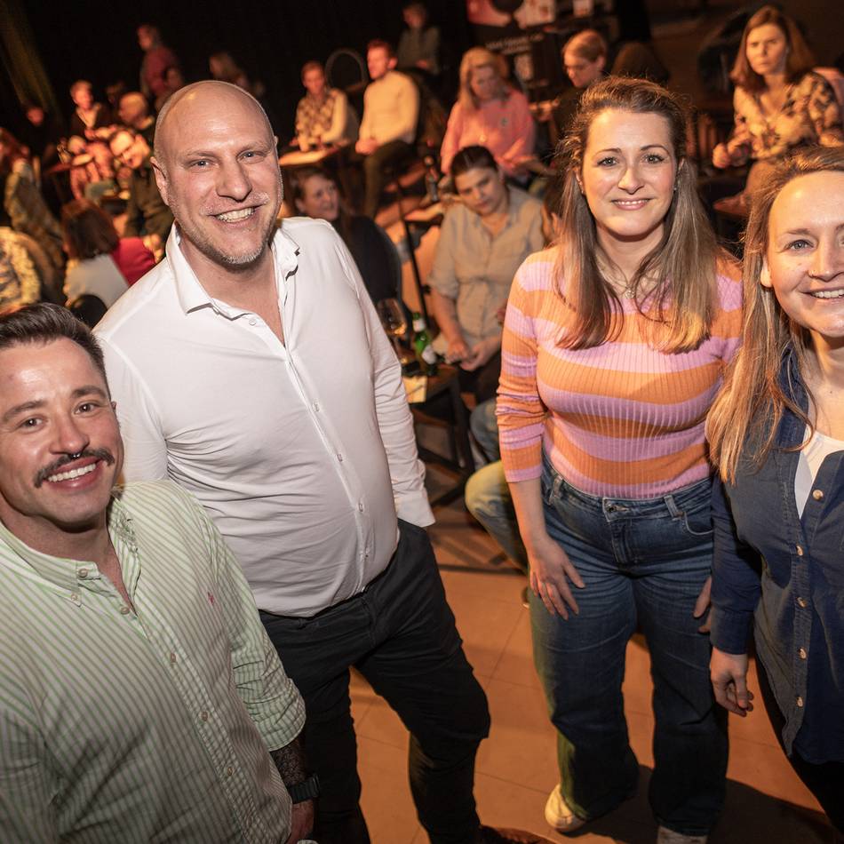 „Fail in Love Night“ in Düsseldorf: Geschichten vom Scheitern der Liebe – „es hat geschmerzt“