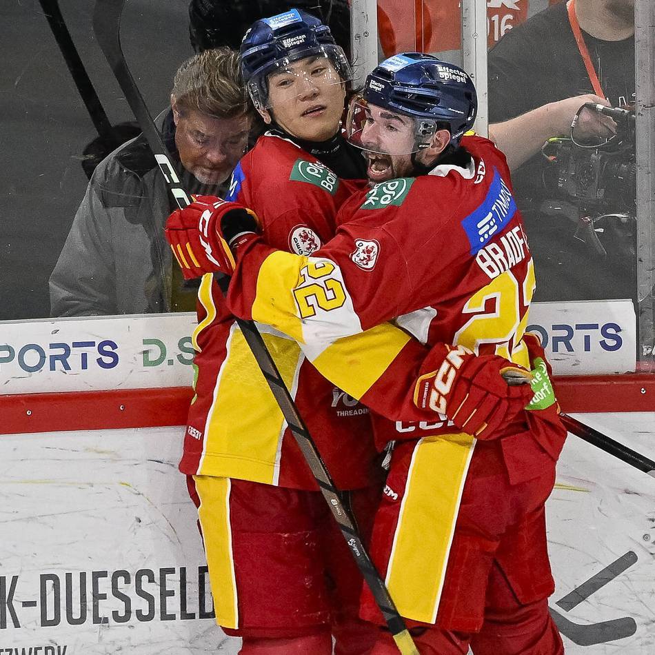 „Genau solche Spieler brauchen wir“: Darum sollen Hirano und Bradford bei der DEG bleiben