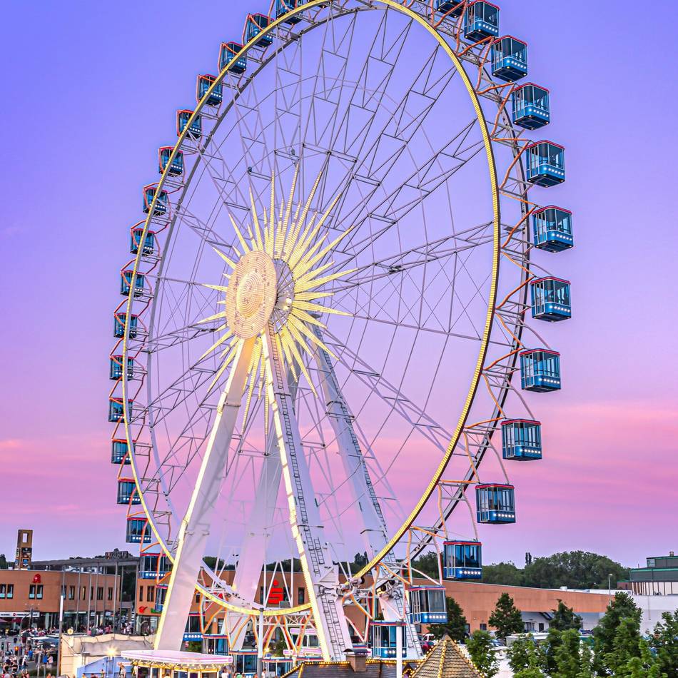 Landesgartenschau Neuss: Riesenrad ersetzt Skylift auf dem Wendersplatz