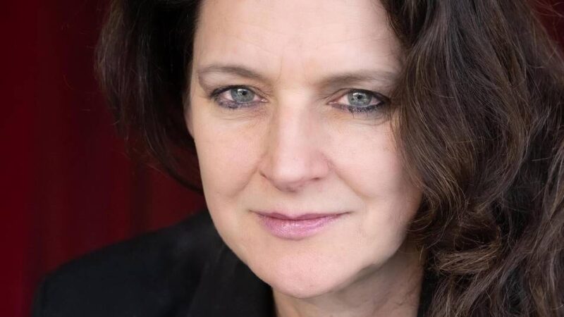 Publikum sitzt mit auf der Bühne: Blaubart und Tahiti: Doppel-Opernabend im Theater Krefeld