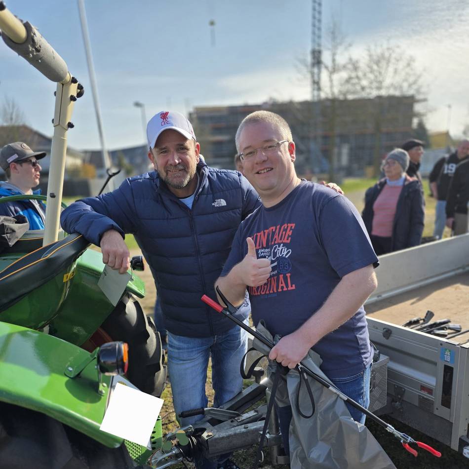 Tradition vor Ostern in Jüchen: 70 Freiwillige säubern Otzenrath-Spenrath von Müll