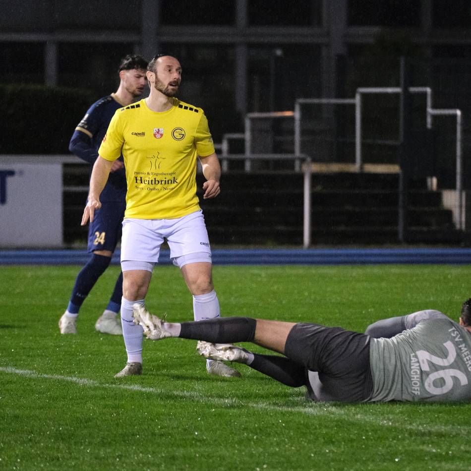 Freitagabendspiel in Ratingen: Chancenwucher rächt sich für Ratingen 04/19