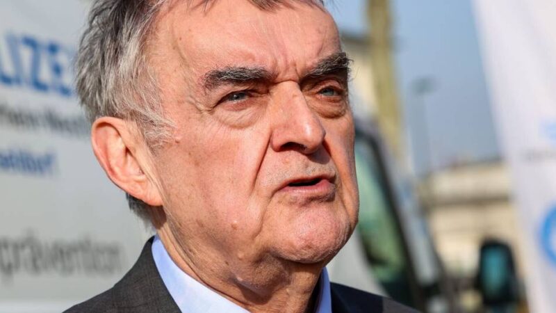 Politik in Wermelskirchen: Reul reagiert auf Forderung nach mehr Videoüberwachung