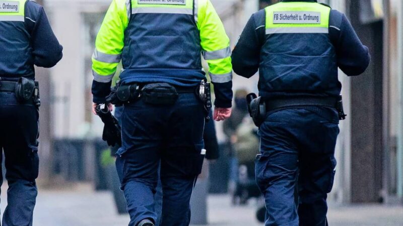 Gemeinsame Aktion von Ordnungsdienst, Polizei und weiteren Behörden war sehr erfolgfreich: Kontrollaktion gegen Sozialbetrug deckte
in Velbert zahlreiche Fälle auf